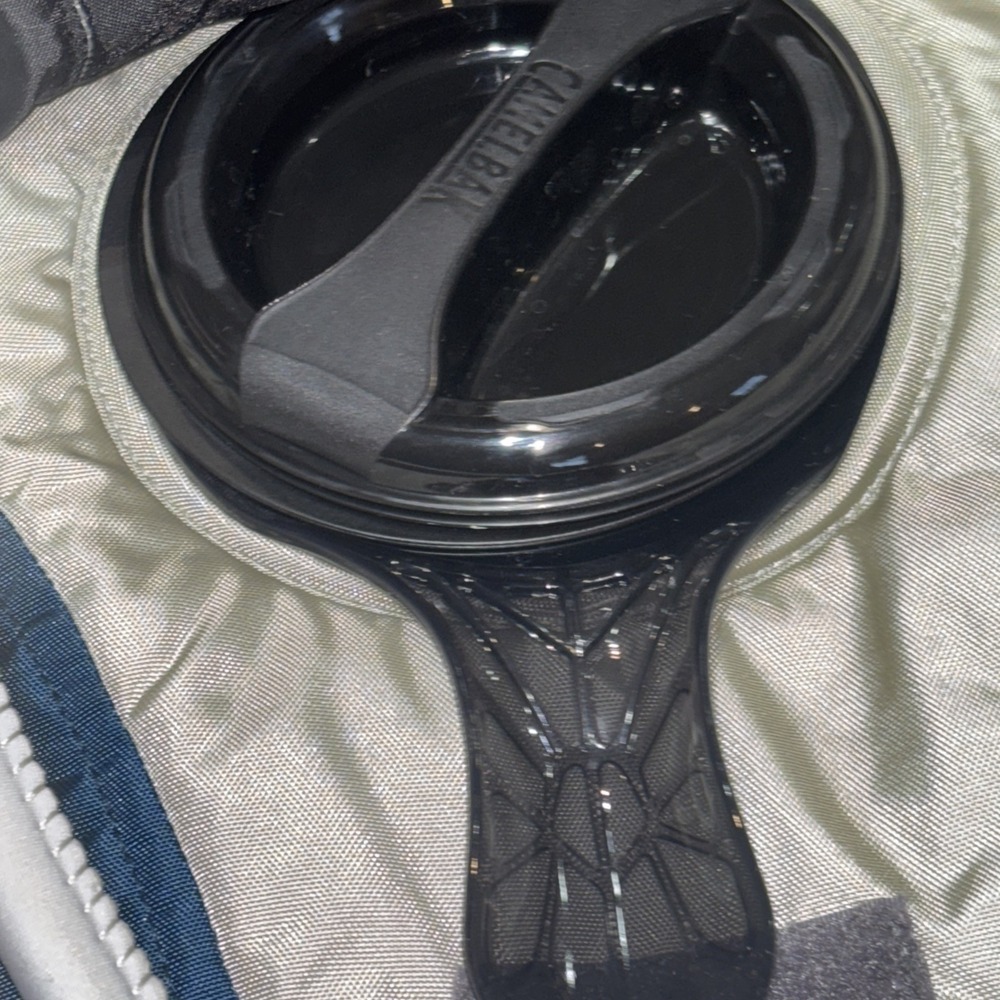 CAMELBAK WATERMASTER 70oz Insulated Tube Blue Grey New QTY 2 Backpack Camelback - Picture 5 of 6
